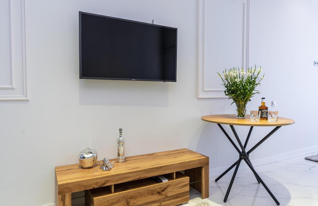 Fashionable Apartments. Smartplaza Metro Minskaya. Obolon Kiev Buitenkant foto