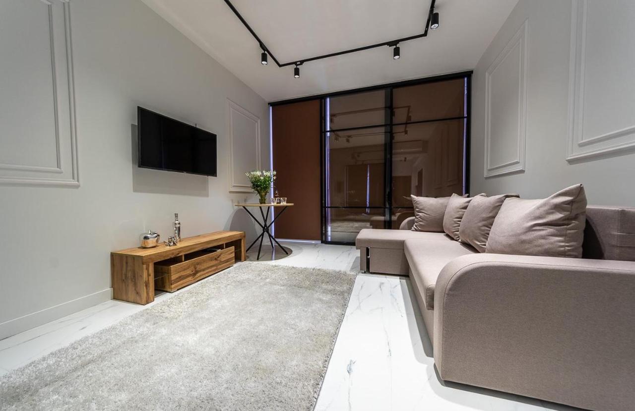 Fashionable Apartments. Smartplaza Metro Minskaya. Obolon Kiev Buitenkant foto