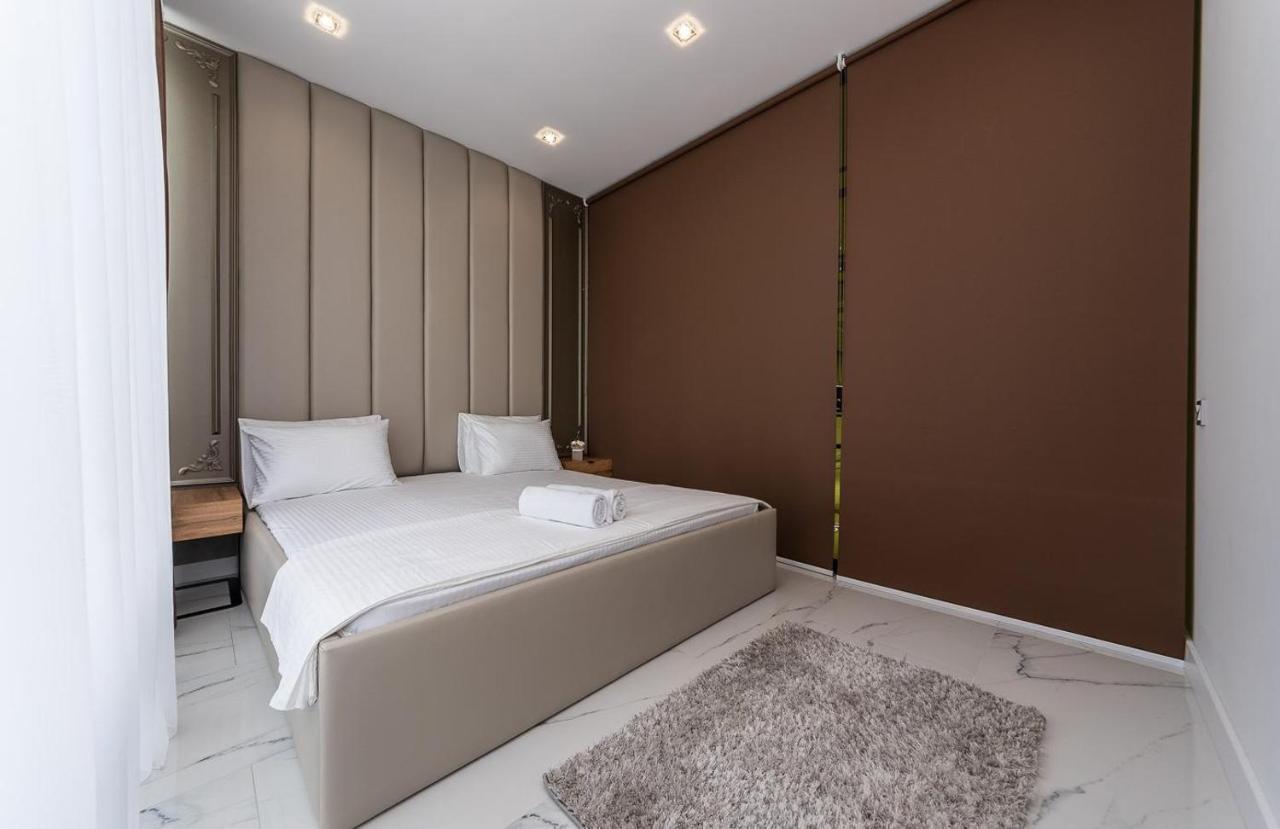 Fashionable Apartments. Smartplaza Metro Minskaya. Obolon Kiev Buitenkant foto