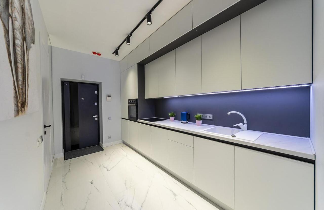 Fashionable Apartments. Smartplaza Metro Minskaya. Obolon Kiev Buitenkant foto
