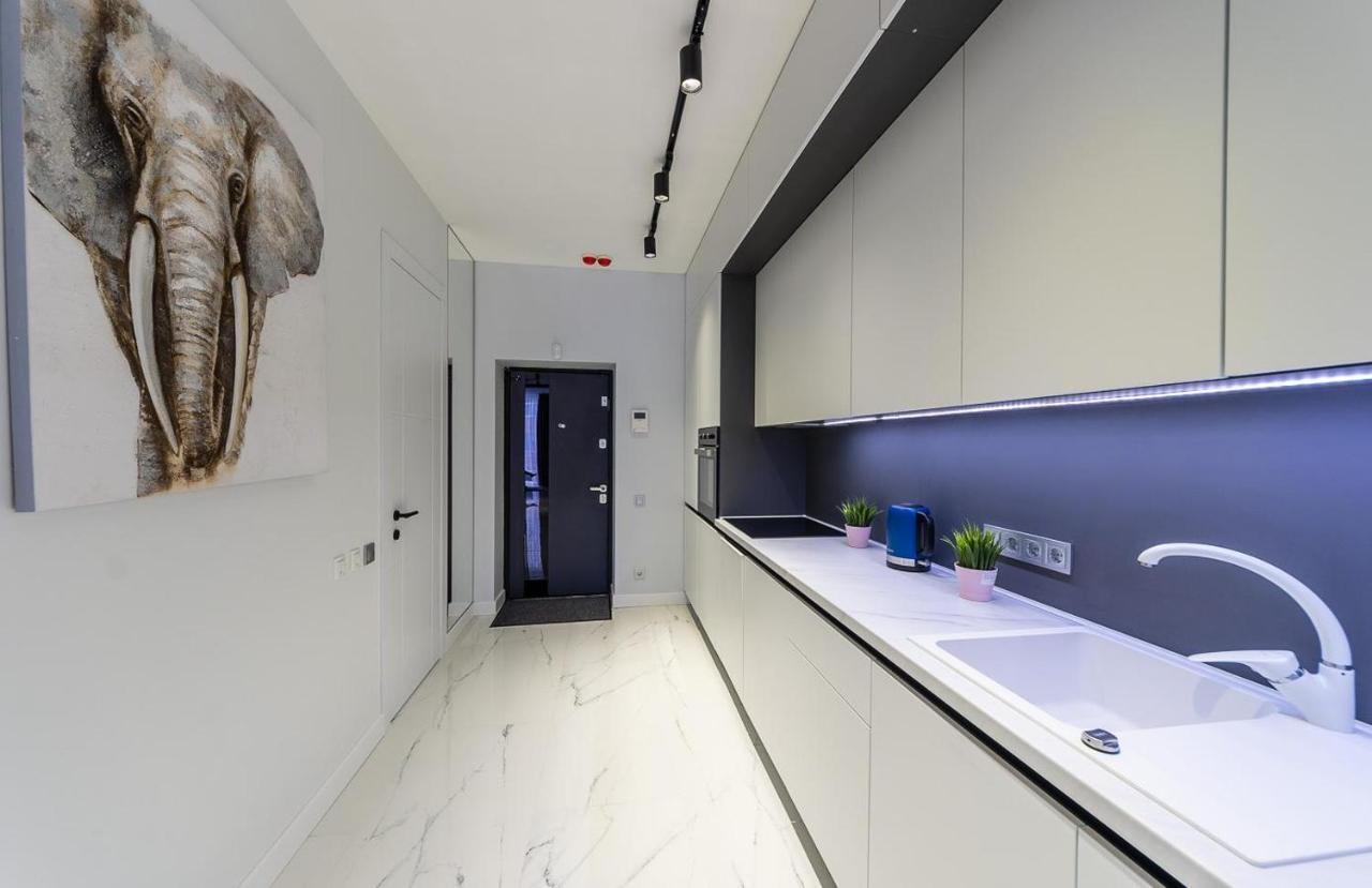 Fashionable Apartments. Smartplaza Metro Minskaya. Obolon Kiev Buitenkant foto